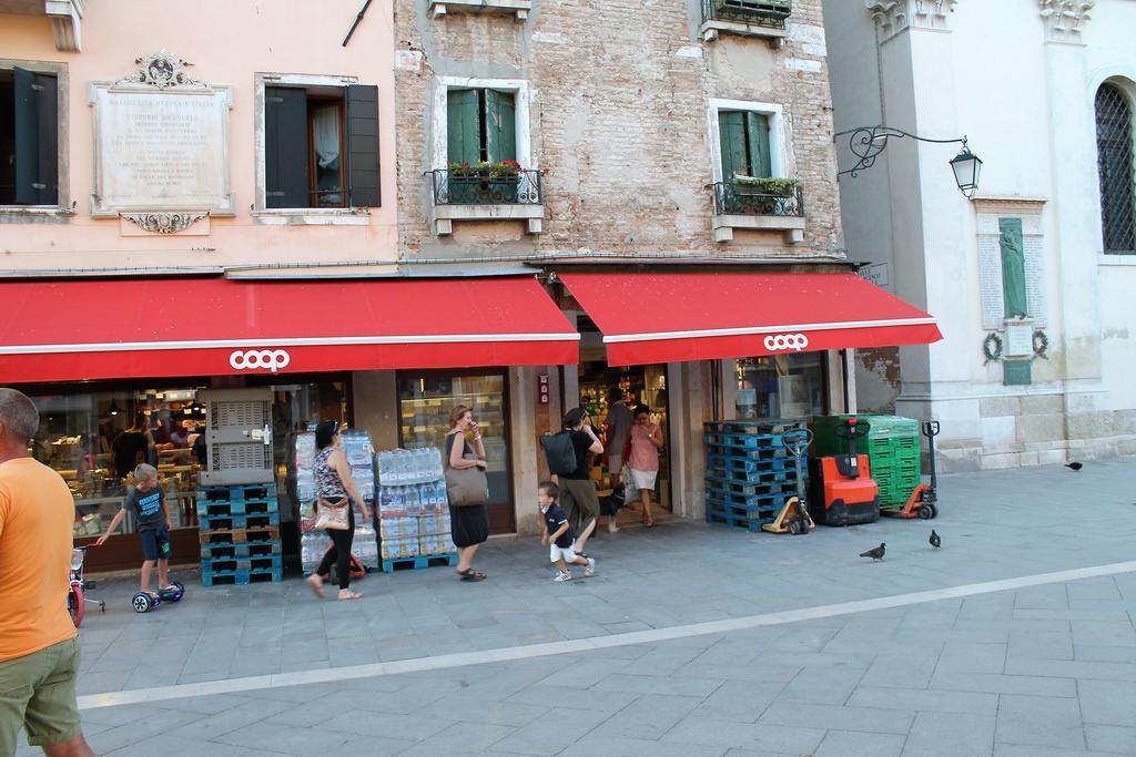 Appartamento Calle Dei Preti Venedig Exterior foto