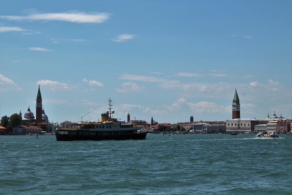 Appartamento Calle Dei Preti Venedig Exterior foto
