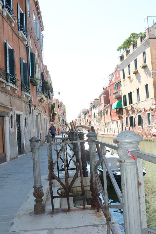 Appartamento Calle Dei Preti Venedig Exterior foto
