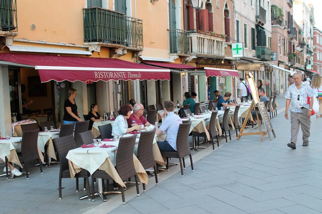 Appartamento Calle Dei Preti Venedig Exterior foto